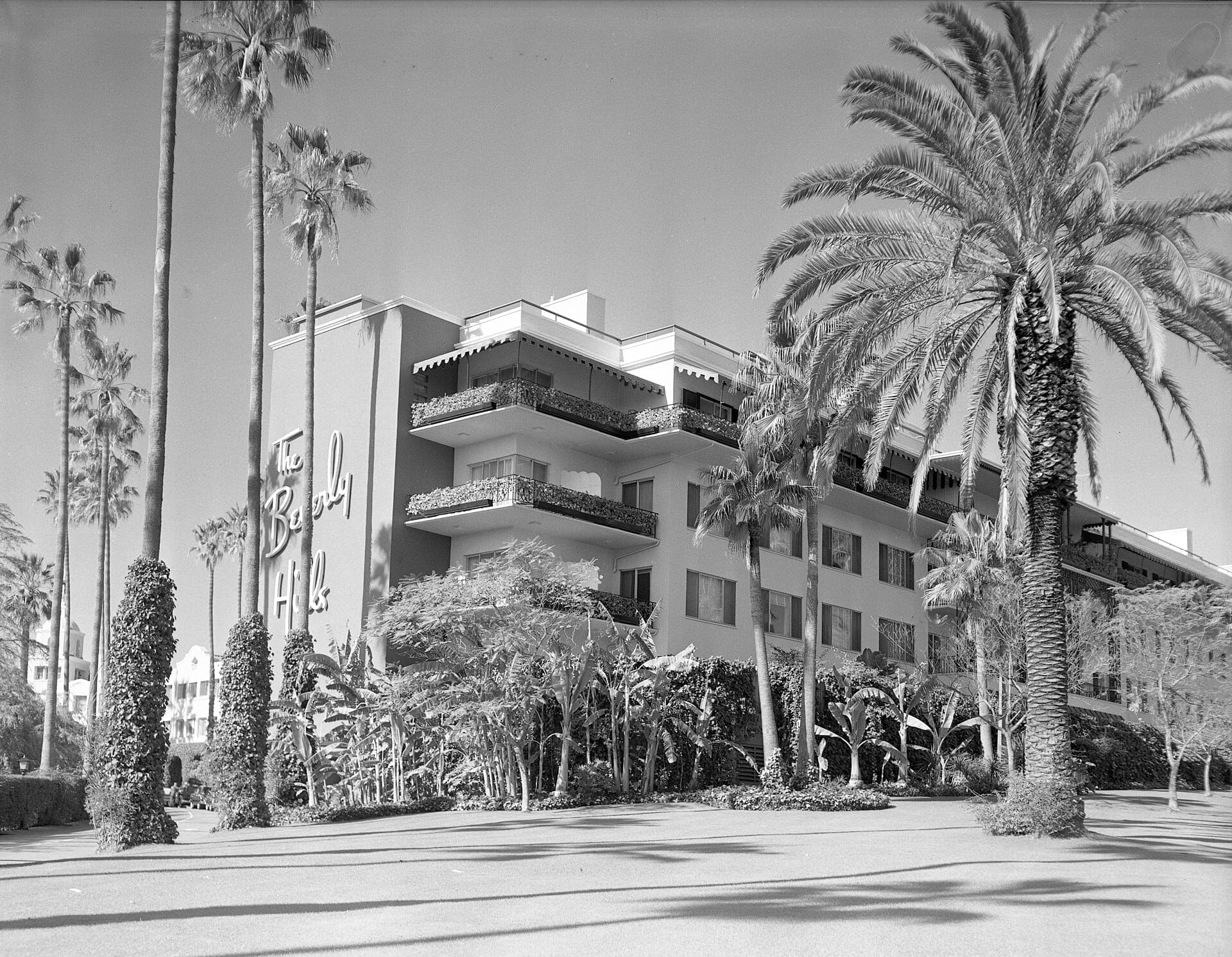 The Beverly Hills Hotel, photographed in 1959