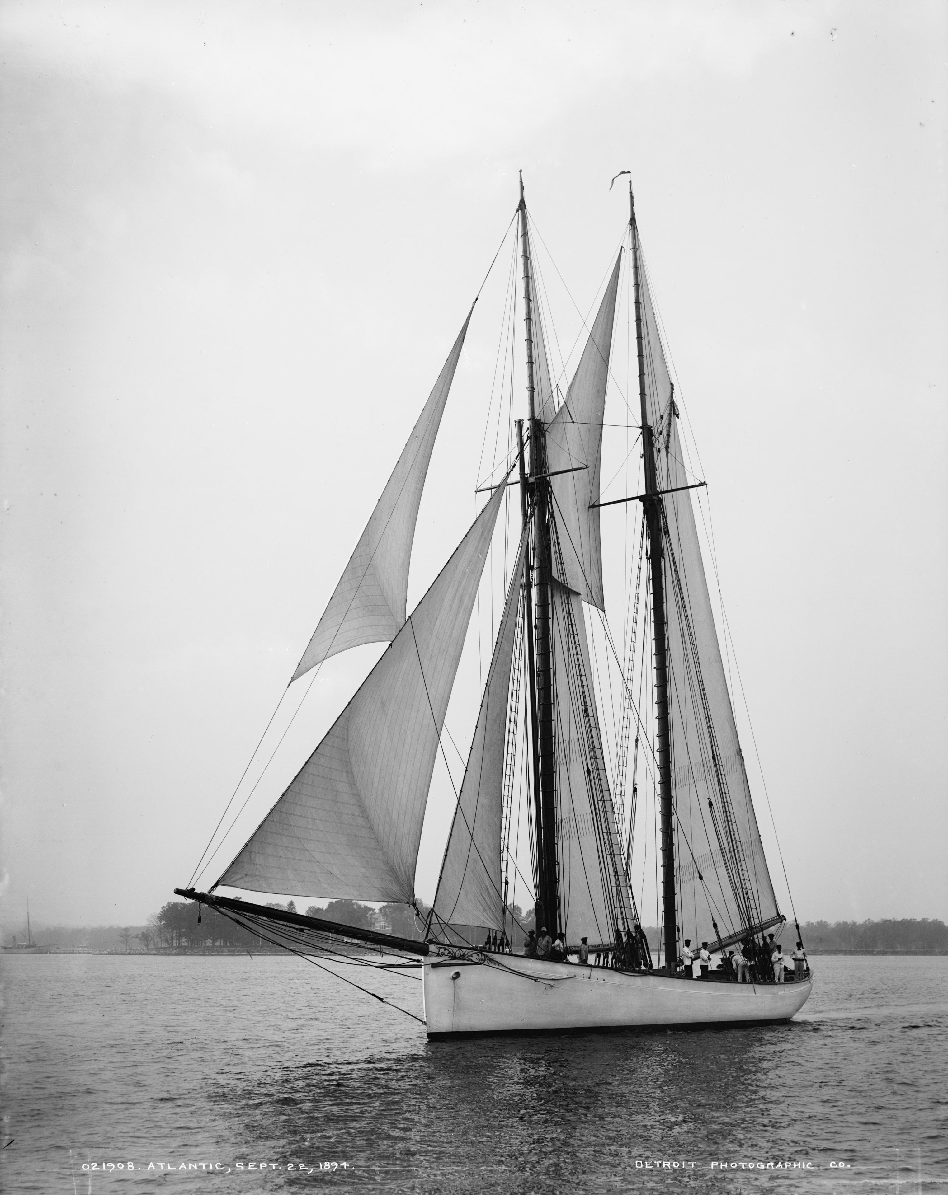 A wooden sailing schooner of the kind Errol Flynn owned