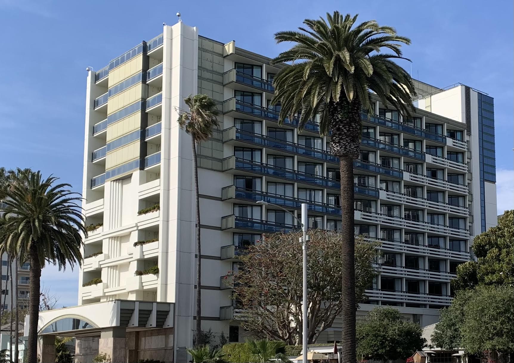 Fairmont Miramar Hotel